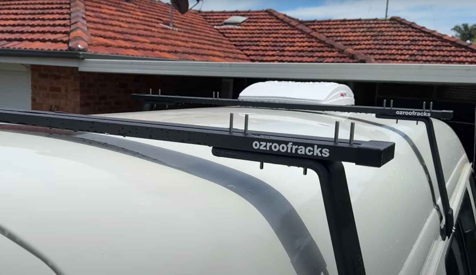 8x OZ145 Roof Cross Bar 1450mm