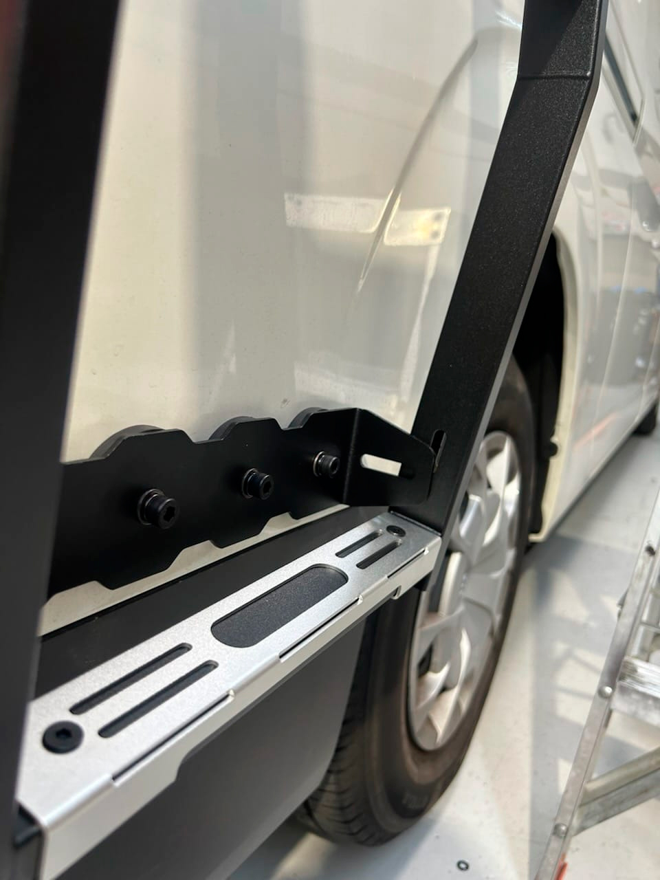 Ozroofracks | Rain Gutter Holder