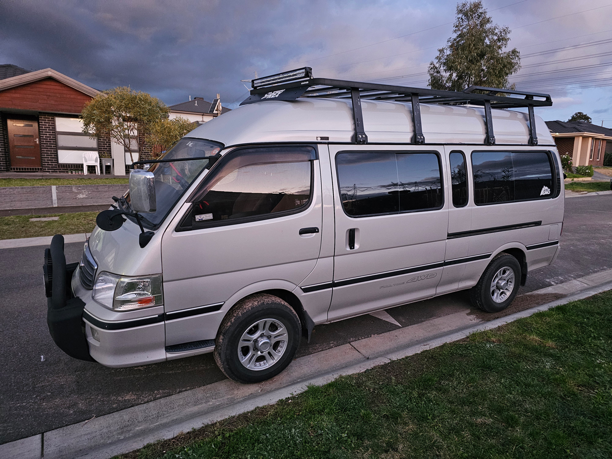 8x OZ310 Tradesman Roof Platform 1330x3100MM for Hiace 100 and Hiace 200 Series
