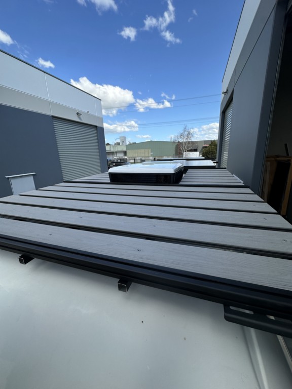 Ozroofracks | Rain Gutter Mount