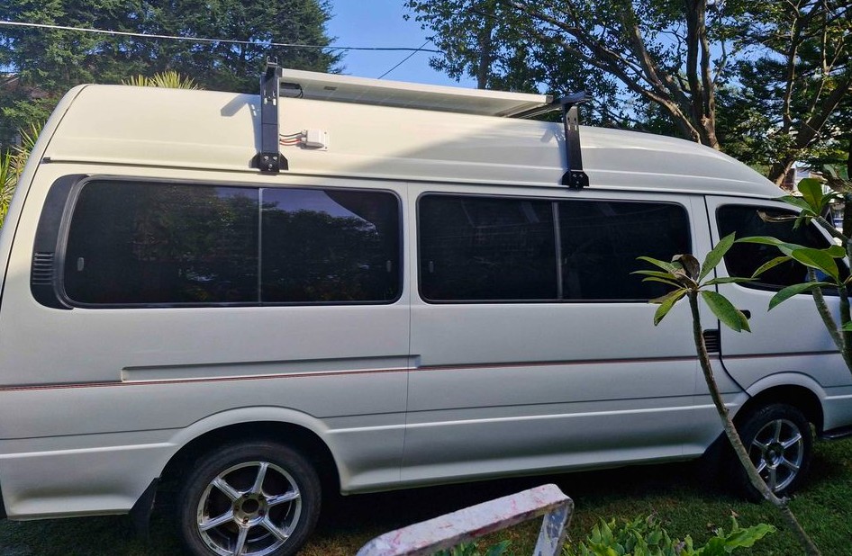 Ozroofracks | Gutter Roof Rack