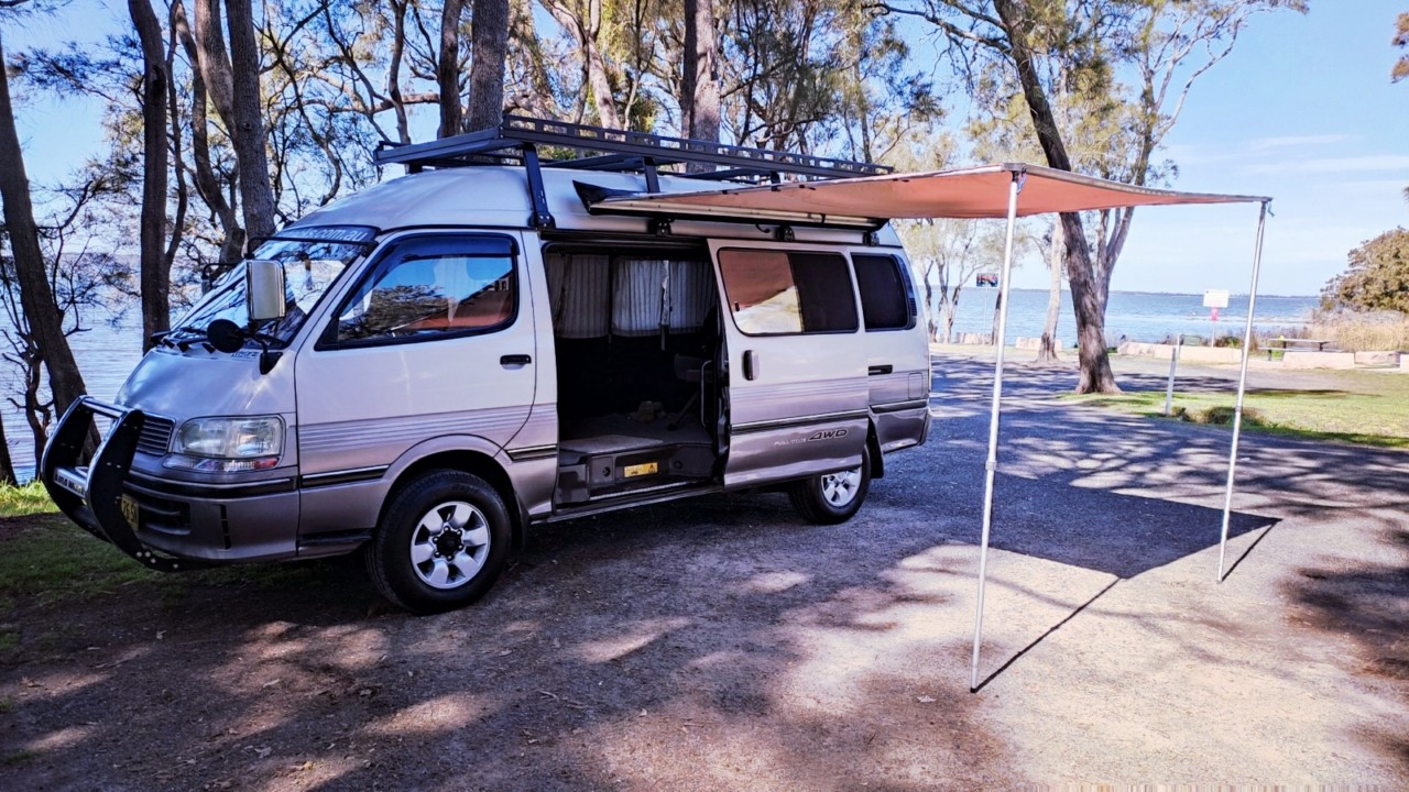 Ozroofracks | Gutter Mount Awning