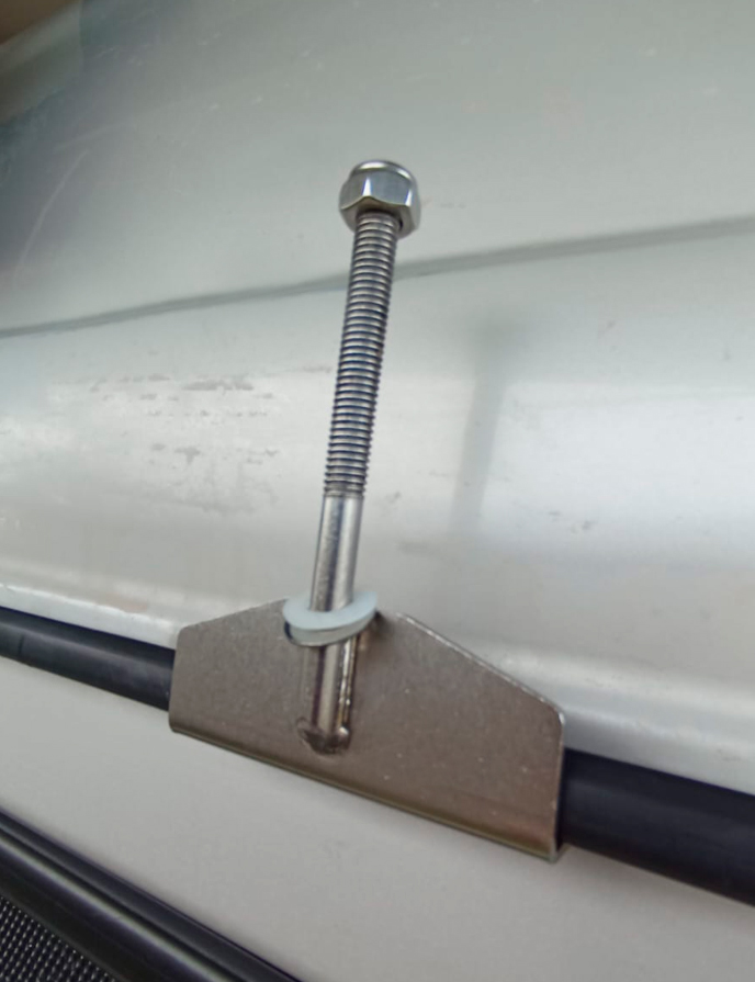 OZ10 DIY Gutter Mount Tower Long Clamp
